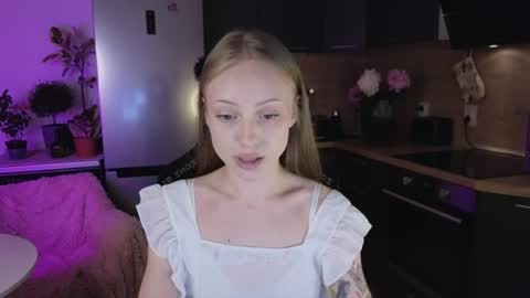Snapshot of sandra_buika chatting on June 2026 07:27:02 PM Sandra Lillys Page online show from June 2026 07:27:02 PM