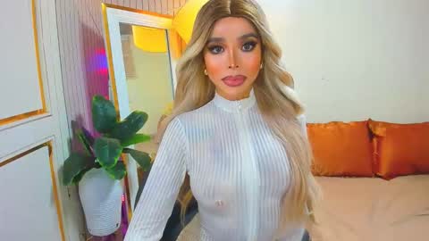 Sandra Hornball online show from December 2025 04:22:01 PM