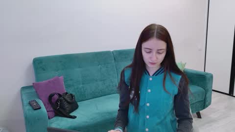 sandra prafer online show from February 2026 04:54:01 AM