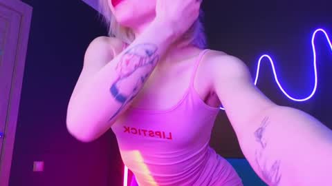 Sandy  online show from January 2025 04:23:02 AM