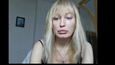 Sandra online show from April 2026 10:52:02 AM