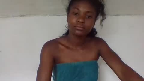 sandricaaa online show from December 2025 04:42:02 AM