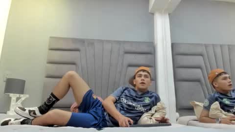 Snapshot of sandro_filipi chatting on September 2025 10:59:01 AM Sandro online show from September 2025 10:59:01 AM