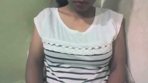 sandy735579 online show from April 2026 04:57:02 PM