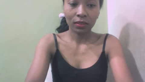 Snapshot of sandy735579 chatting on April 2026 02:31:01 AM sandy735579 online show from April 2026 02:31:01 AM