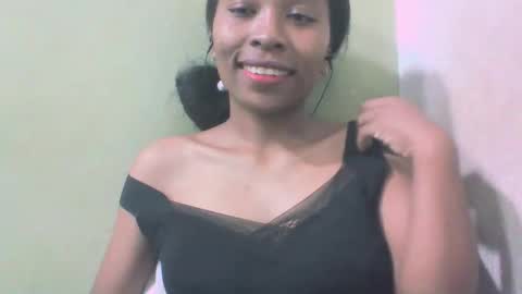 Snapshot of sandy735579 chatting on May 2026 06:59:01 PM sandy735579 online show from May 2026 06:59:01 PM