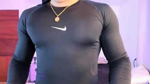 Snapshot of sant_wahlberg chatting on July 2026 11:01:01 PM Sant online show from July 2026 11:01:01 PM