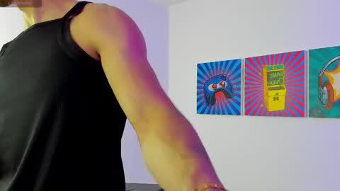 Maximo Santana online show from February 2026 12:45:02 PM