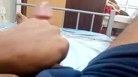 Snapshot of santhoshlees chatting on November 2025 11:09:01 AM Harder online show from November 2025 11:09:01 AM