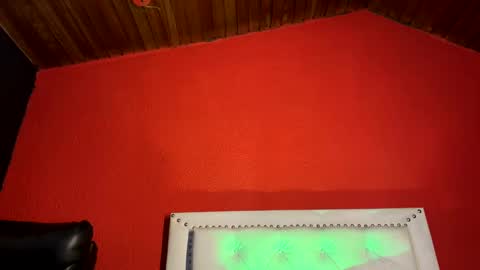 santi_fabulous online show from December 2024 01:48:02 AM