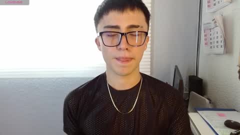 santi_fabulous online show from December 2024 09:40:02 PM