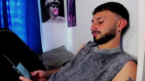Santi online show from May 2026 07:11:02 PM