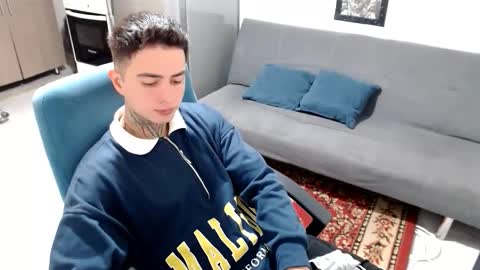 santi_ss online show from January 2026 02:32:01 PM