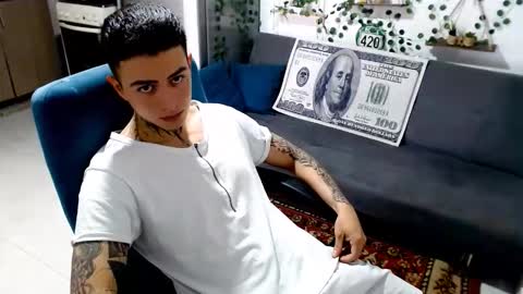 santi_ss online show from February 2026 02:31:02 PM