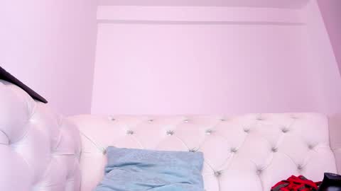 santiago_huntt online show from February 2025 11:54:02 PM