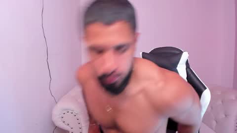 santiago_huntt online show from March 2025 08:11:02 PM