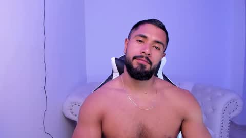 santiago_huntt online show from March 2025 09:40:02 PM