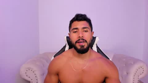 santiago_huntt online show from March 2026 08:47:02 PM