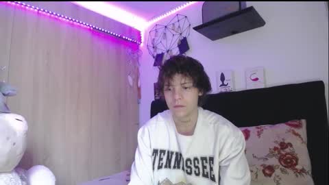 Santii online show from March 2026 01:34:01 PM