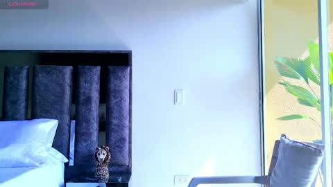 Snapshot of santin_seans chatting on April 2026 02:03:02 PM Santiago Seans online show from April 2026 02:03:02 PM