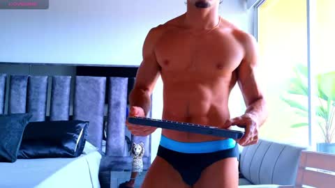 Snapshot of santin_seans chatting on May 2026 03:29:02 PM Santiago Seans online show from May 2026 03:29:02 PM