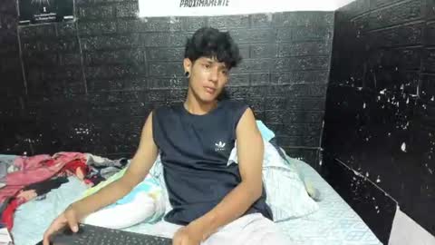 Snapshot of santos_xd chatting on June 2026 04:00:01 AM santos online show from June 2026 04:00:01 AM