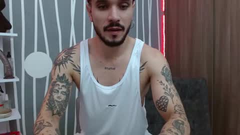 Snapshot of santti_torres chatting on October 2025 03:13:02 AM Santy Torres online show from October 2025 03:13:02 AM