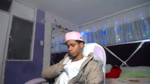 Snapshot of santy_bigcock_01 chatting on July 2026 02:12:01 PM santy online show from July 2026 02:12:01 PM