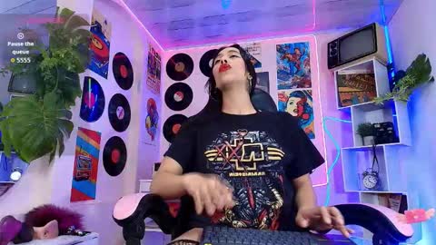 Tatiana online show from October 2025 12:06:02 PM