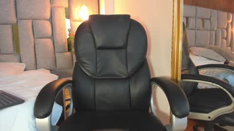 Saori  online show from March 2025 03:18:02 PM