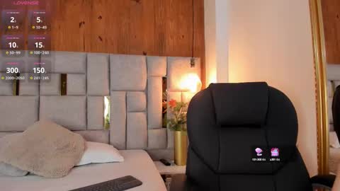 Saori  online show from October 2025 11:28:02 AM