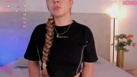 Saori  online show from November 2025 11:54:01 AM