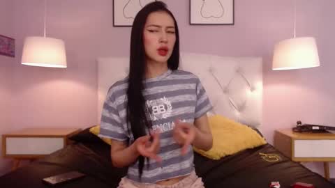 Sara online show from September 2025 08:24:01 PM