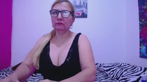 Snapshot of sara211 chatting on December 2024 11:15:02 AM sara online show from December 2024 11:15:02 AM