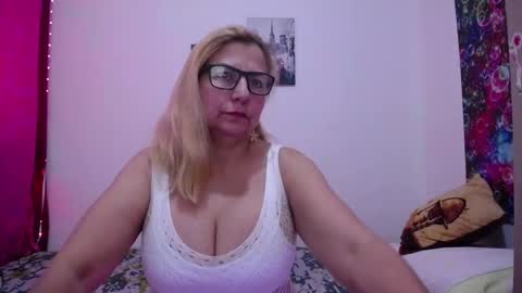 Snapshot of sara211 chatting on March 2025 05:36:02 PM sara online show from March 2025 05:36:02 PM