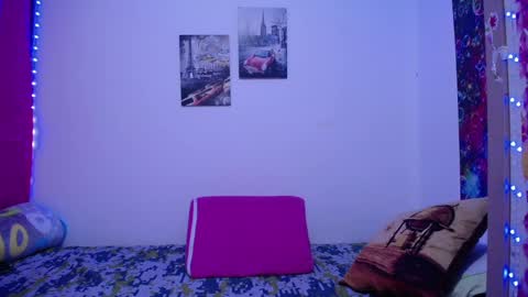 Snapshot of sara211 chatting on March 2025 11:32:01 AM sara online show from March 2025 11:32:01 AM