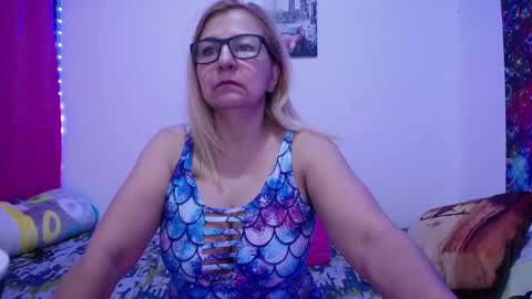 Snapshot of sara211 chatting on March 2025 11:55:02 AM sara online show from March 2025 11:55:02 AM