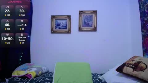 Snapshot of sara211 chatting on October 2025 09:13:02 PM sara online show from October 2025 09:13:02 PM