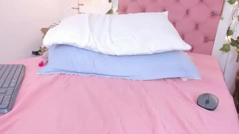 Snapshot of sara__williams chatting on January 2025 09:57:01 AM Sara online show from January 2025 09:57:01 AM