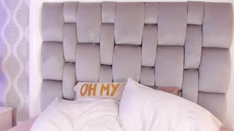 Snapshot of sara__williams chatting on March 2025 03:33:01 AM Sara online show from March 2025 03:33:01 AM