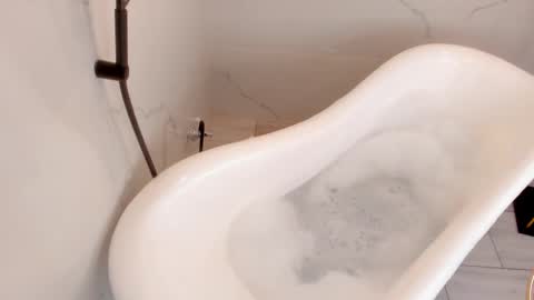 Snapshot of sara__williams chatting on March 2025 06:43:01 AM Sara online show from March 2025 06:43:01 AM