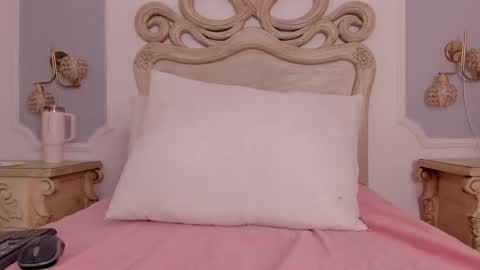 Snapshot of sara__williams chatting on September 2025 03:41:02 AM Sara online show from September 2025 03:41:02 AM