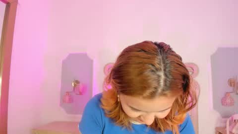 Snapshot of sara__williams chatting on January 2026 03:45:01 AM Sara online show from January 2026 03:45:01 AM