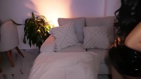 Sara  online show from November 2025 12:54:01 AM