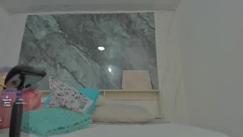 sara allenx online show from October 2025 11:49:02 AM