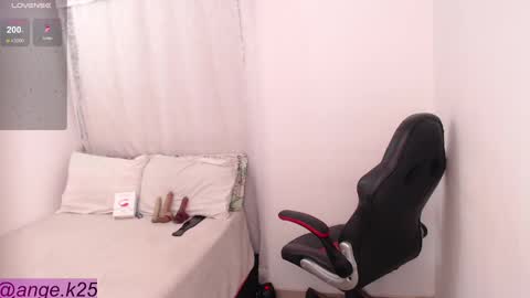 Snapshot of sara_bella1 chatting on February 2025 01:52:02 AM Im Angelica My pleasure in your hands Give me more vibrations and make me cum PVT IS OPEN online show from February 2025 01:52:02 AM