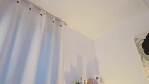 Sara online show from December 2025 08:03:02 PM