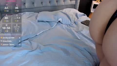 YENIFER  online show from February 2025 05:40:01 PM