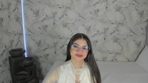 Snapshot of sara_fernandezz chatting on December 2024 12:13:01 AM sara online show from December 2024 12:13:01 AM
