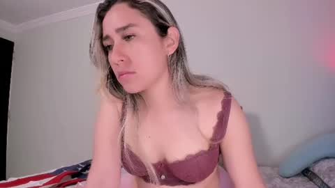 Snapshot of sara_kaii chatting on August 2026 05:00:02 PM sara_kaii online show from August 2026 05:00:02 PM